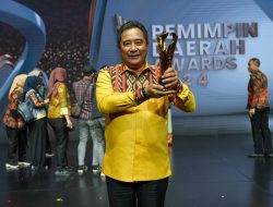 Pj Gubernur Sulbar Bahtiar Baharuddin Raih Pemimpin Daerah Award 2024 atas Dedikasi Lingkungan dan Ketahanan Pangan