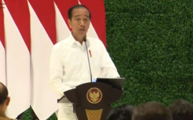 Tangkapan layar - Presiden Joko Widodo memberikan arahan kepada ratusan kepala daerah di Istana Negara IKN, Kalimantan Timur, Selasa (13/8/2024). ANTARA/Benardy Ferdiansyah