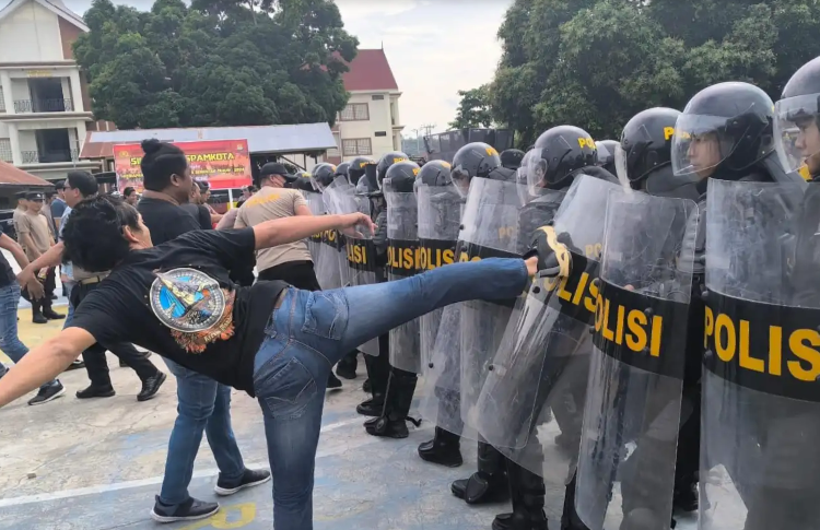 Polres Majene Gelar Simulasi Pengamanan Kota untuk Hadapi Pilkada 2024