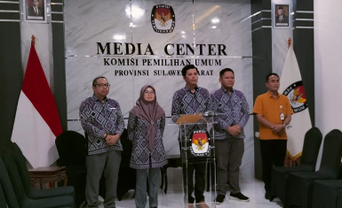 Komisi Pemilihan Umum (KPU) Sulawesi Barat (Barat)  akan membuka pendaftaran bagi pasangan calon Gubernur dan Wakil Gubernur Sulbar, Selasa (27/08/2024) besok.  (EDY ARSYAD/FNN)