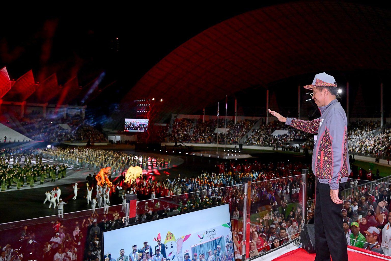 Kepala Negara dalam sambutannya saat membuka Pekan Olahraga Nasional (PON) XXI Tahun 2024 di Stadion Harapan Bangsa, Kota Banda Aceh, Senin malam (09/09/2024). (Foto: BPMI Setpres/Muchlis Jr)