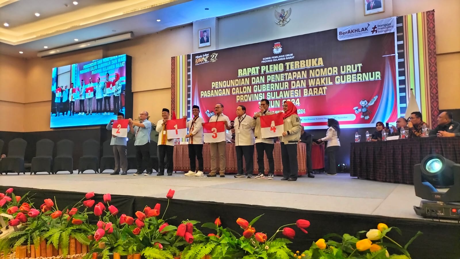 KPU Sulbar Tetapkan Nomor Urut Paslon Pilgub 2024. (EDY ARSYAD/FNN)