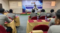 Ketua AMSI dan Humas Polda Sulbar Dorong Literasi Digital dan Keamanan Siber Kunci Sukses Pilkada 2024