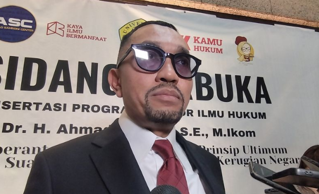 Wakil Ketua Komisi III DPR RI Ahmad Sahroni di Jakarta, Minggu (8/9/2024). ANTARA/Bagus Ahmad Rizaldi.