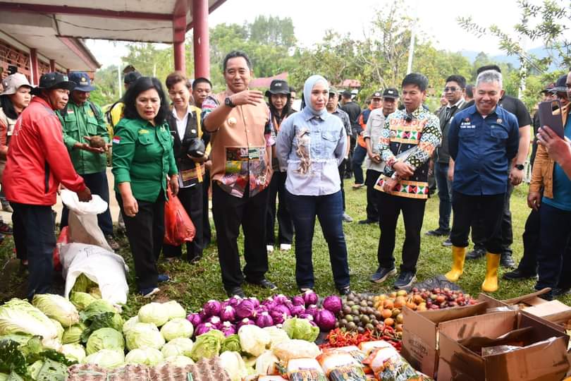 Sulbar Diganjar Peringkat 11 Terbaik Nasional dalam Pengendalian Inflasi, Pasar Murah Sasar Pelosok Terus Berjalan