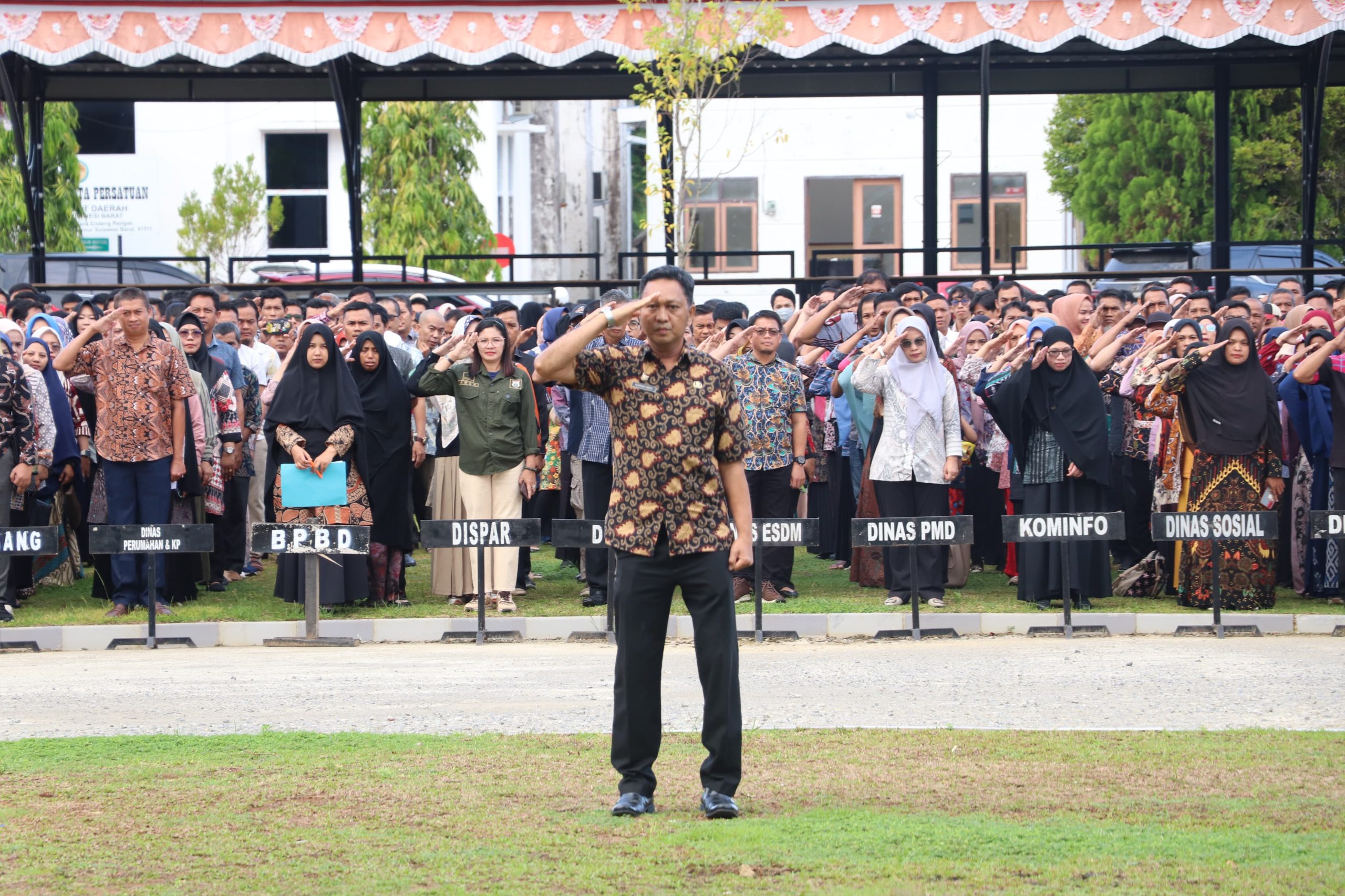 Hari Pertama Masuk Kerja, Pemprov Sulbar Siap Bekerja Secara Maksimal di Tahun 2025