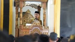 Shalat Jumat di Masjid Baitul Anwar, SDK Ajak Masyarakat Doakan Kepemimpinan Daerah