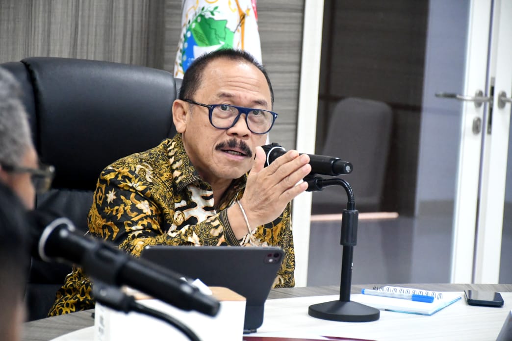 Gubernur SDK Soroti Kendala Investasi di Sulbar, Perizinan Lama dan Penolakan Masyarakat