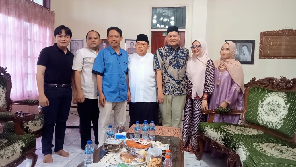 Hari Kedua Open House di Rumah Wagub di Polman, Warga Masih Berbondong-bondong Hadir