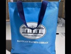Gibran Disentil John Sitorus: Tak Paham Etika, Gunakan Bansos untuk Kepentingan Politik
